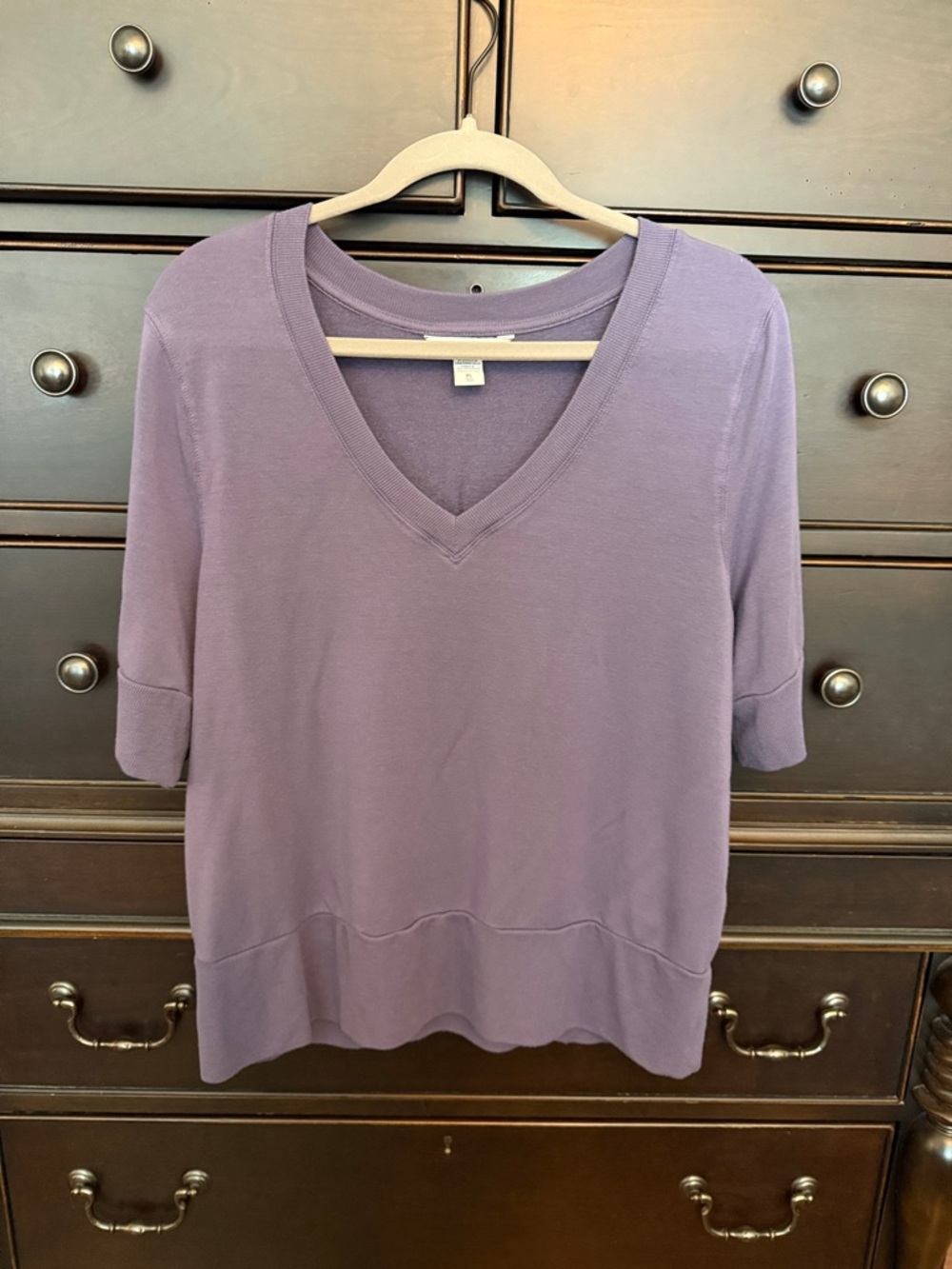 Athleta Lavender V-Neck Short Sleeve Knit Top